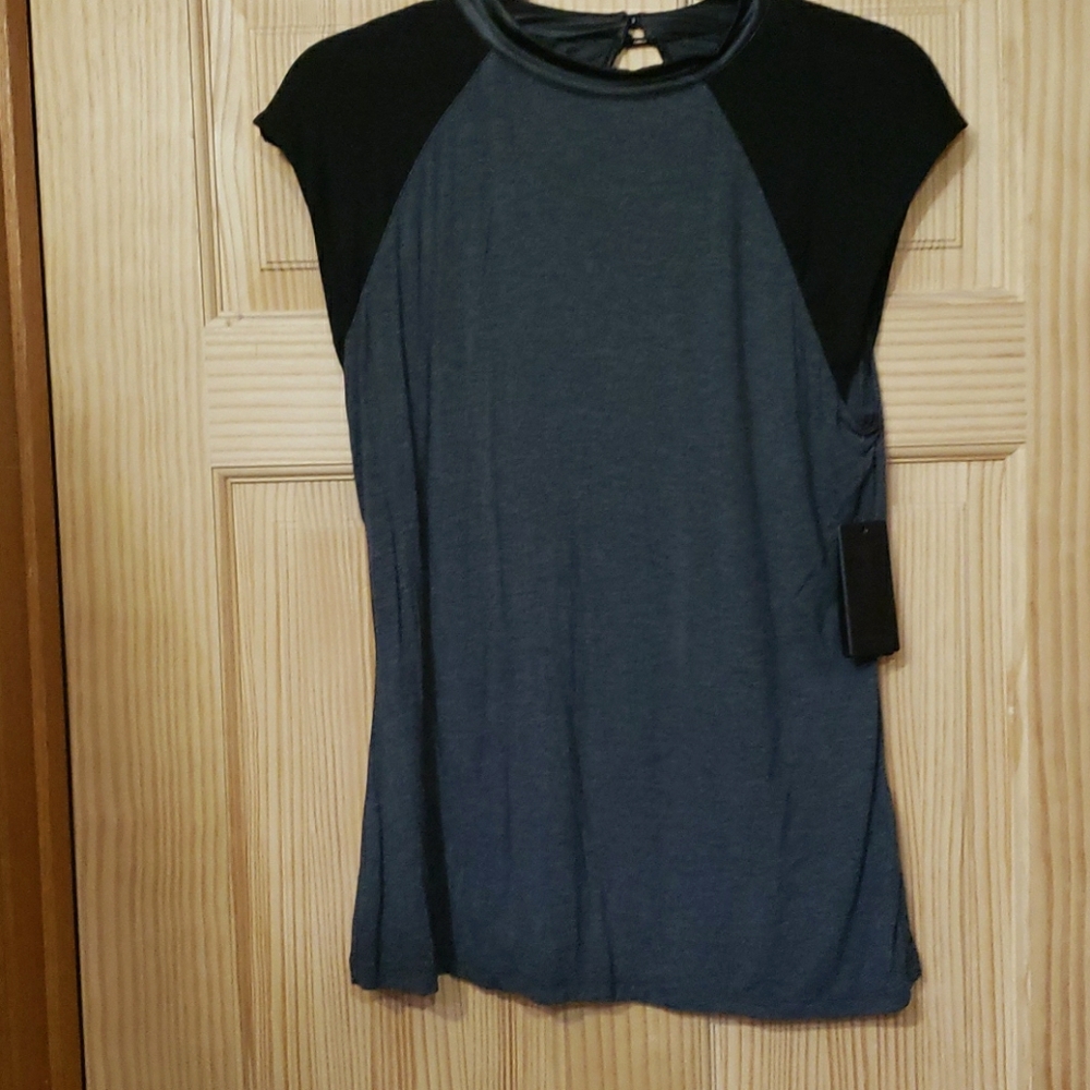 Black and gray GUESS top